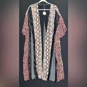 ODDY Black and Pink Lace Kimono S/M Unconventional Lace Leopard Snake print